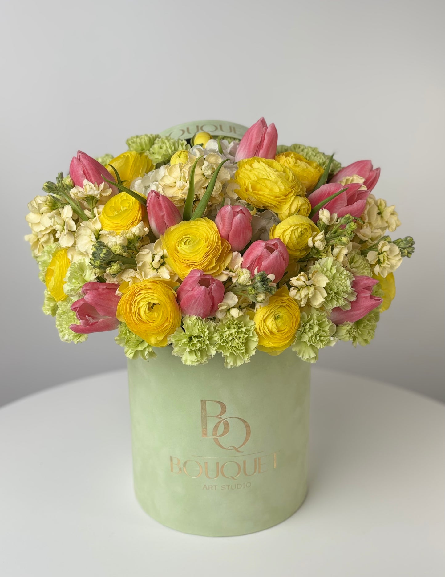 LUXURY SPRING FLOWER ARRANGEMENT WITH YELLOW RANUNCULUS & PINK TULIPS | BQ BOUQUET
