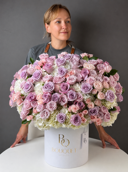 Flower Box “Lavender Dream” — Pink & Lavender Roses