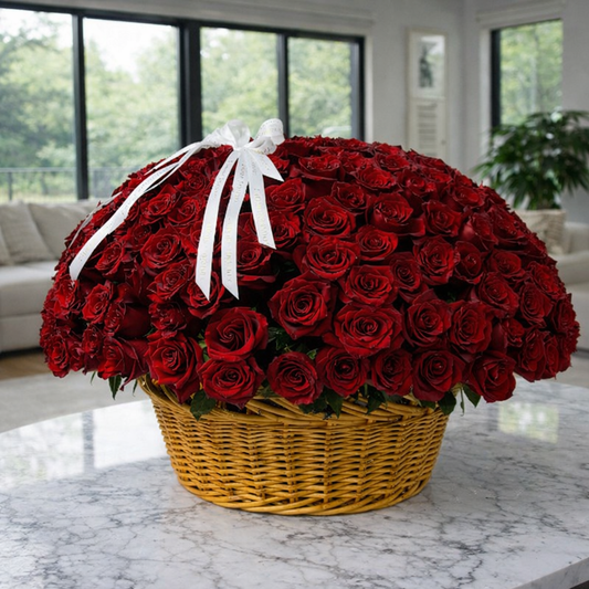Signature 150/200/250/300/400 Red Roses Basket