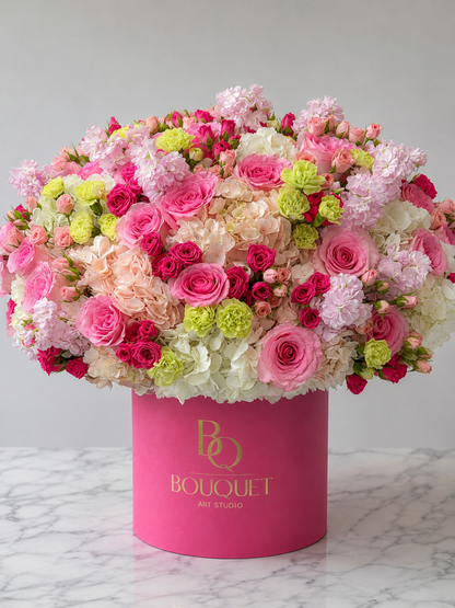 Pinck Roses & Mix flowers box