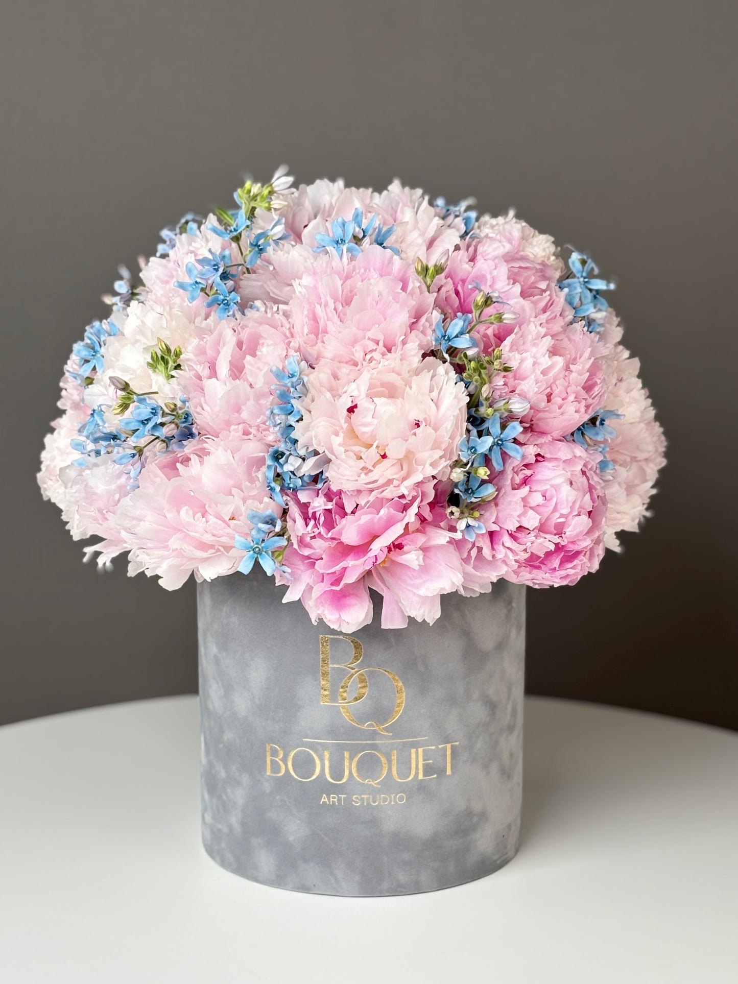 PINK PEONIES & BLUE FLOWERS IN LUXURY HAT BOX | BQ BOUQUET