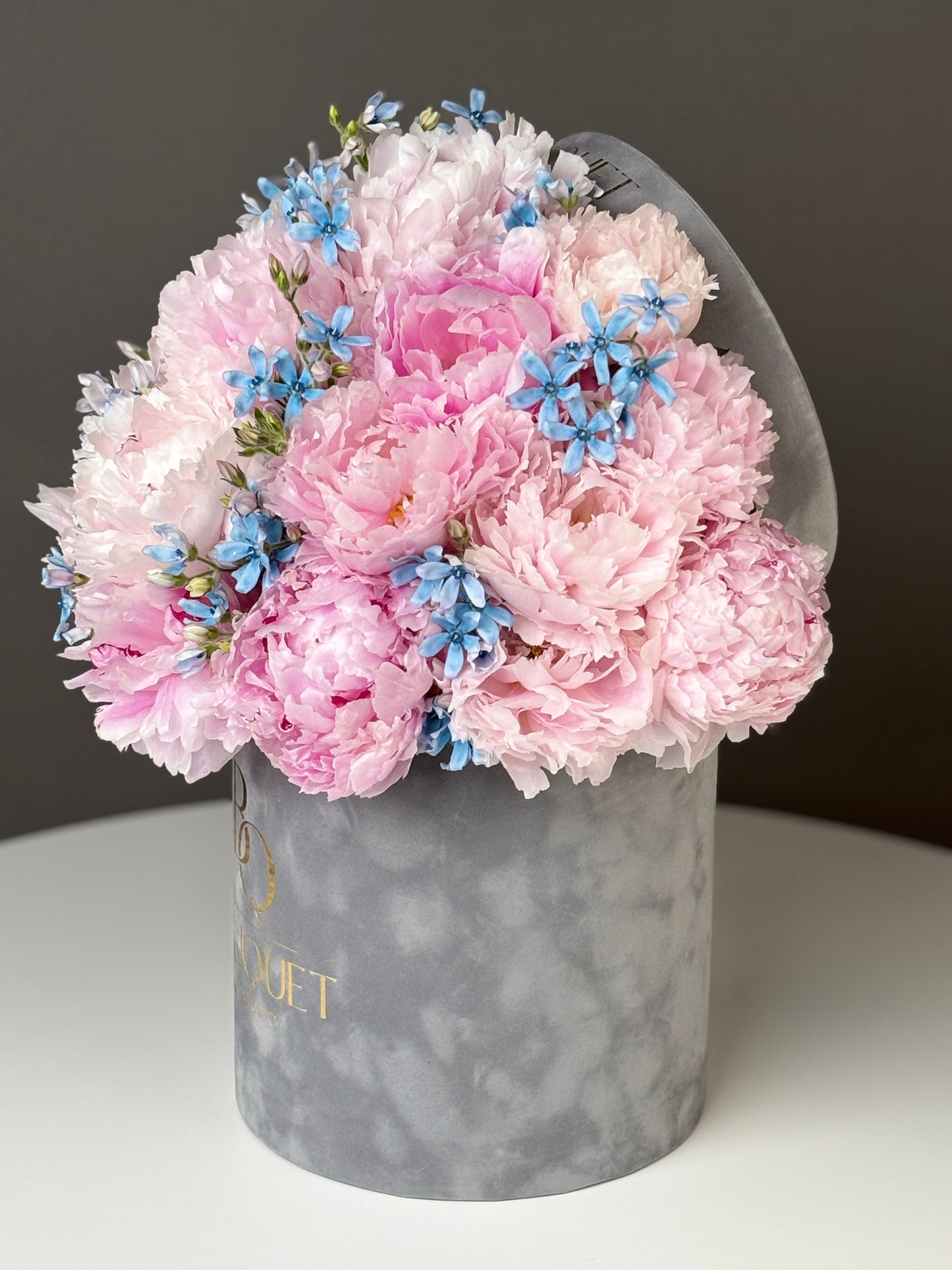 PINK PEONIES & BLUE FLOWERS IN LUXURY HAT BOX | BQ BOUQUET