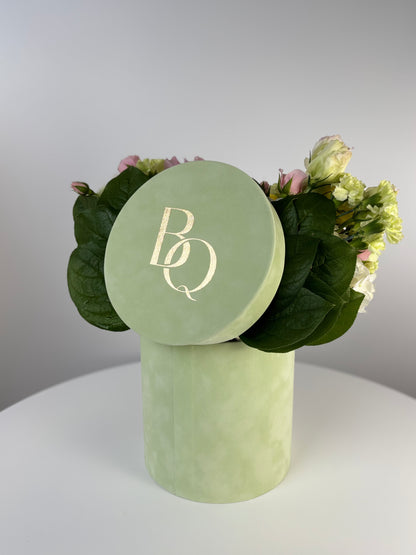 LUXURY YELLOW RANUNCULUS, PINK CARNATIONS & WHITE FLOWERS IN HAT BOX | BQ BOUQUET