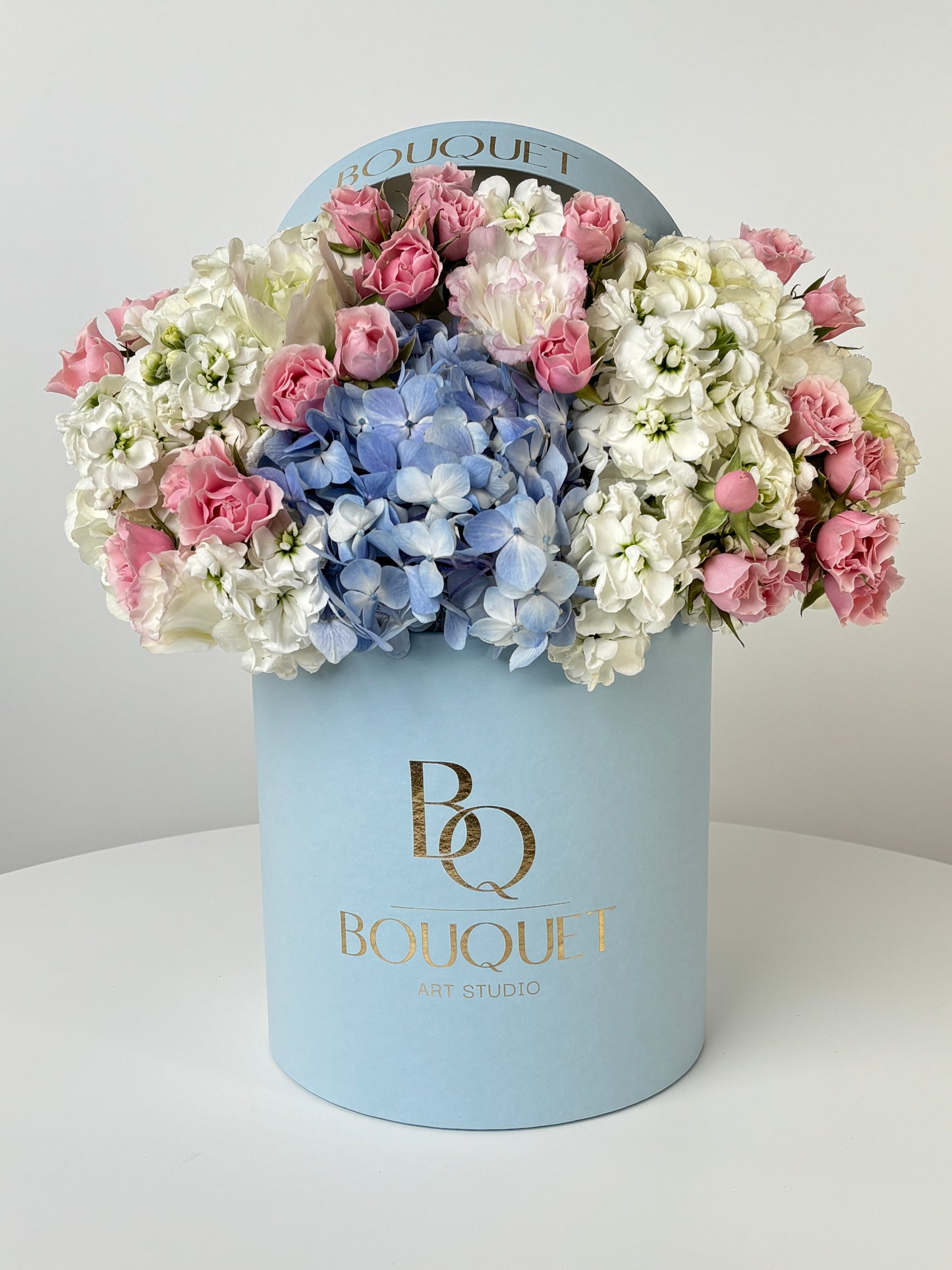 BLUE HYDRANGEA, WHITE FLOWERS & PINK SPRAY ROSES IN LUXURY HAT BOX | BQ BOUQUET