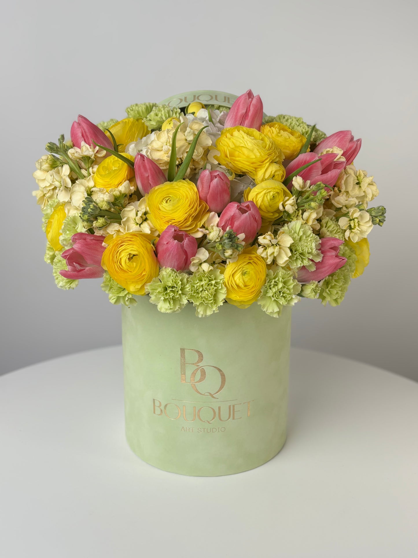 LUXURY SPRING FLOWER ARRANGEMENT WITH YELLOW RANUNCULUS & PINK TULIPS | BQ BOUQUET