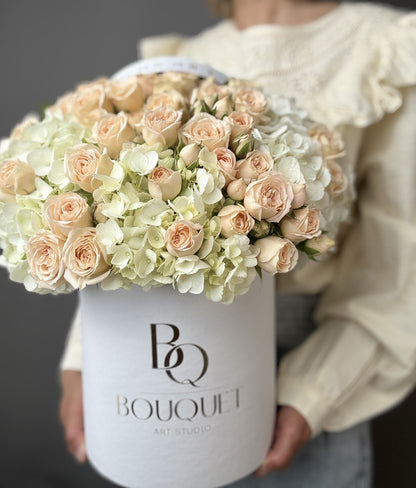 Velvet Crème — Hydrangea & Spray Roses