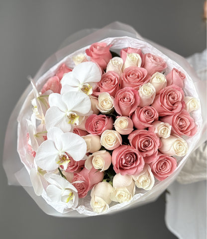 LUXURY ROSES & ORCHIDS BOUQUET