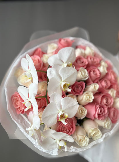 LUXURY ROSES & ORCHIDS BOUQUET