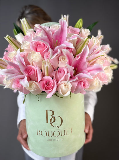 Premium Roses with Lilies