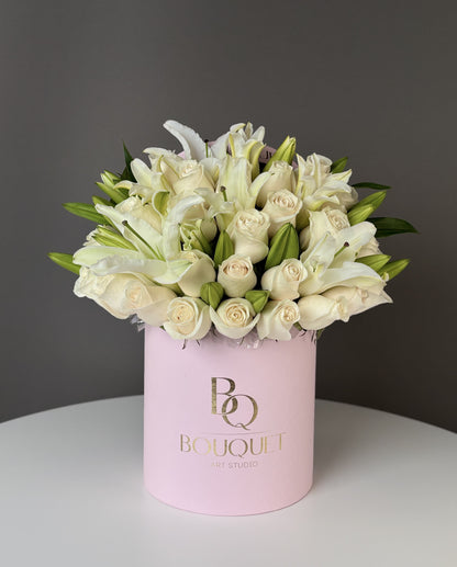 Rose Poudre — White Roses & Lilies