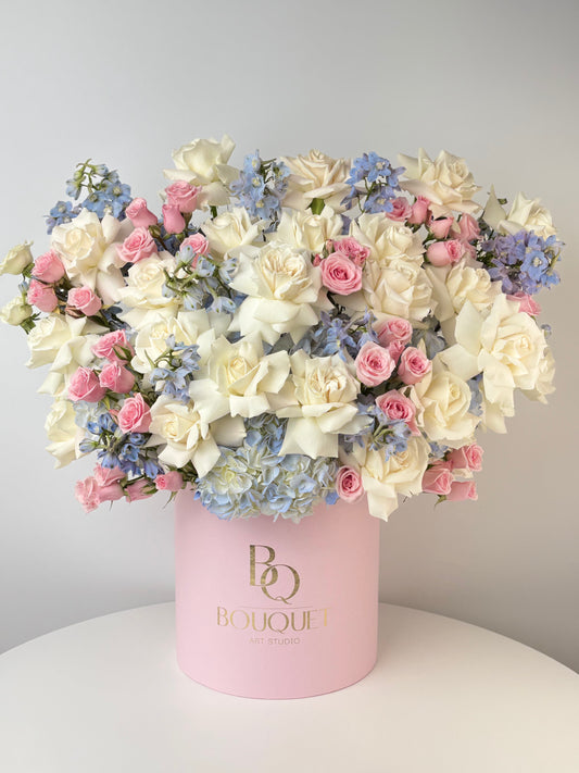 LUXURY WHITE ROSES, BLUE HYDRANGEA & PINK SPRAY ROSES IN HAT BOX | BQ BOUQUET