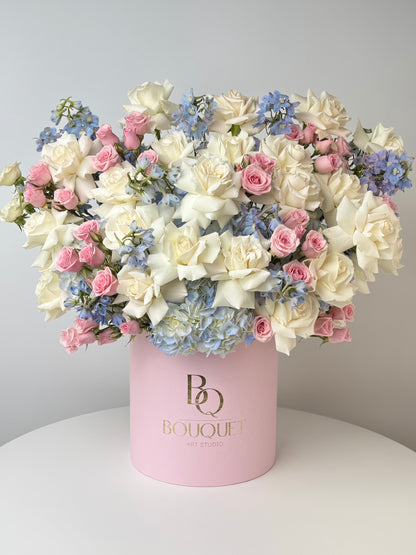 LUXURY WHITE ROSES, BLUE HYDRANGEA & PINK SPRAY ROSES IN HAT BOX | BQ BOUQUET