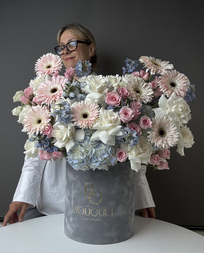 PASTEL ROSES | LUXE ARRANGEMENT| PREMIUM FLOWER BOX | BQ BOUQUET