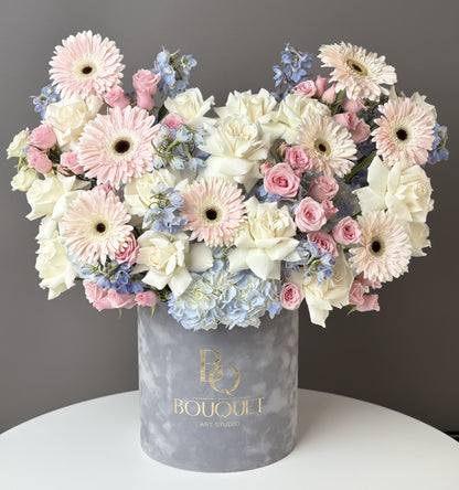 PASTEL ROSES | LUXE ARRANGEMENT| PREMIUM FLOWER BOX | BQ BOUQUET