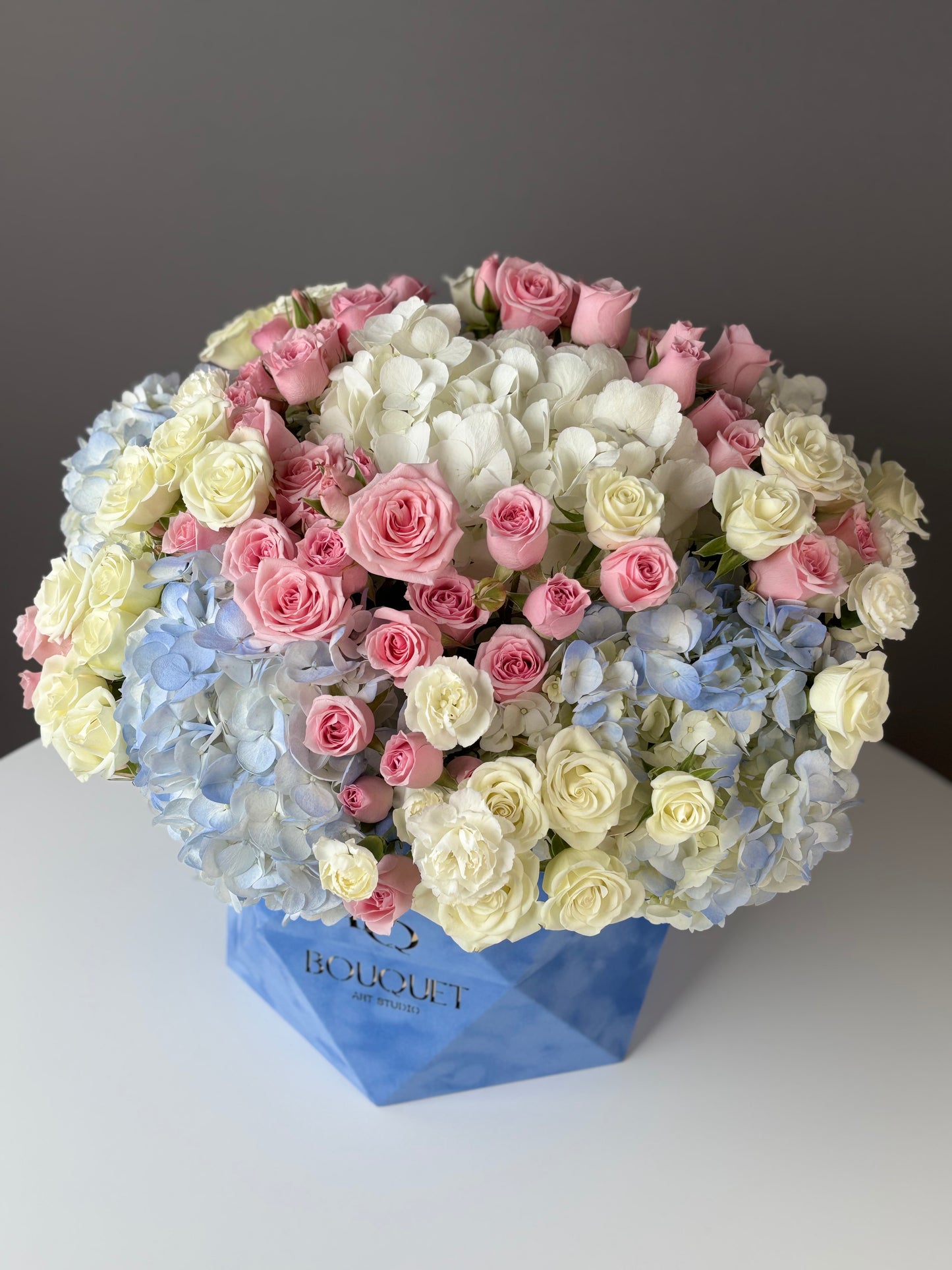 BLOSSOM SYMPHONY - ELEGANT FLOWER GIFT | BQ BOUQUET |