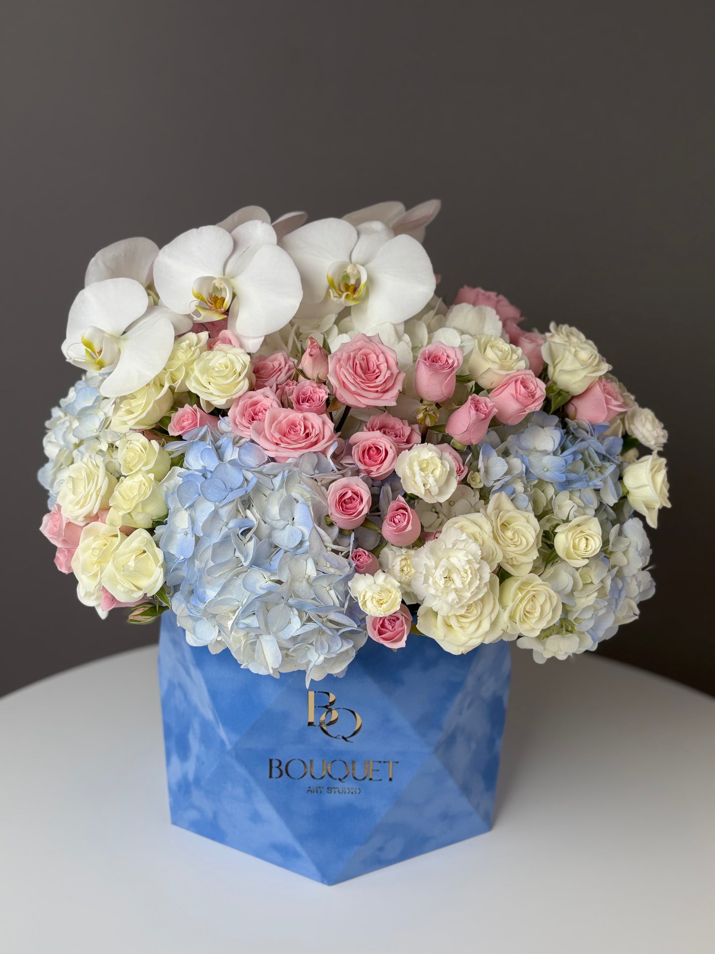 BLUE HARMONY BOX & ORCHIDS | BQ BOUQUET |