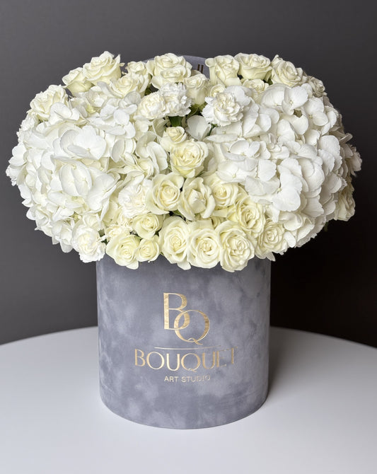 WHITE FLOWERS | BQ BOUQUET | PREMIUM  VELVET FLOWERS BOX