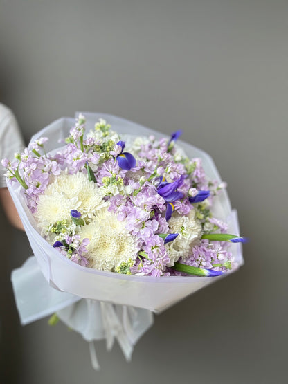 LUXURY LAVENDER STOCK & IRIS BOUQUET IN COSTA MESA