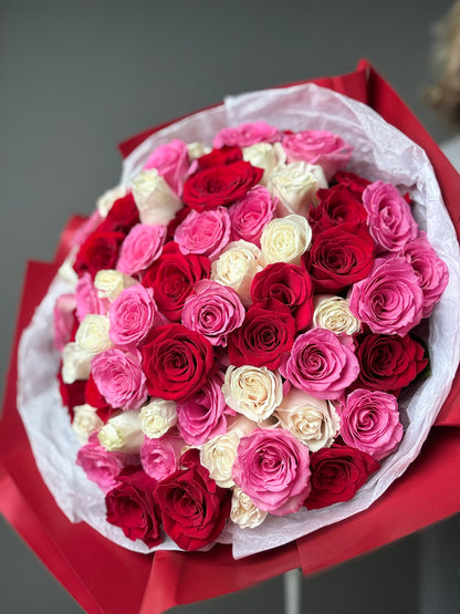 Bouquet  Red, Pink & White Roses - Best Seller