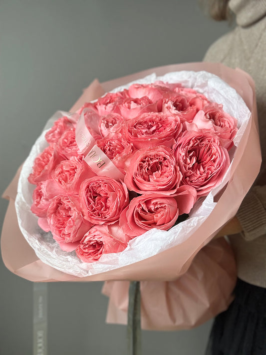 LUXURY PINK CANDY EXPRESSION ROSES BOUQUET / NEWPORT BEACH