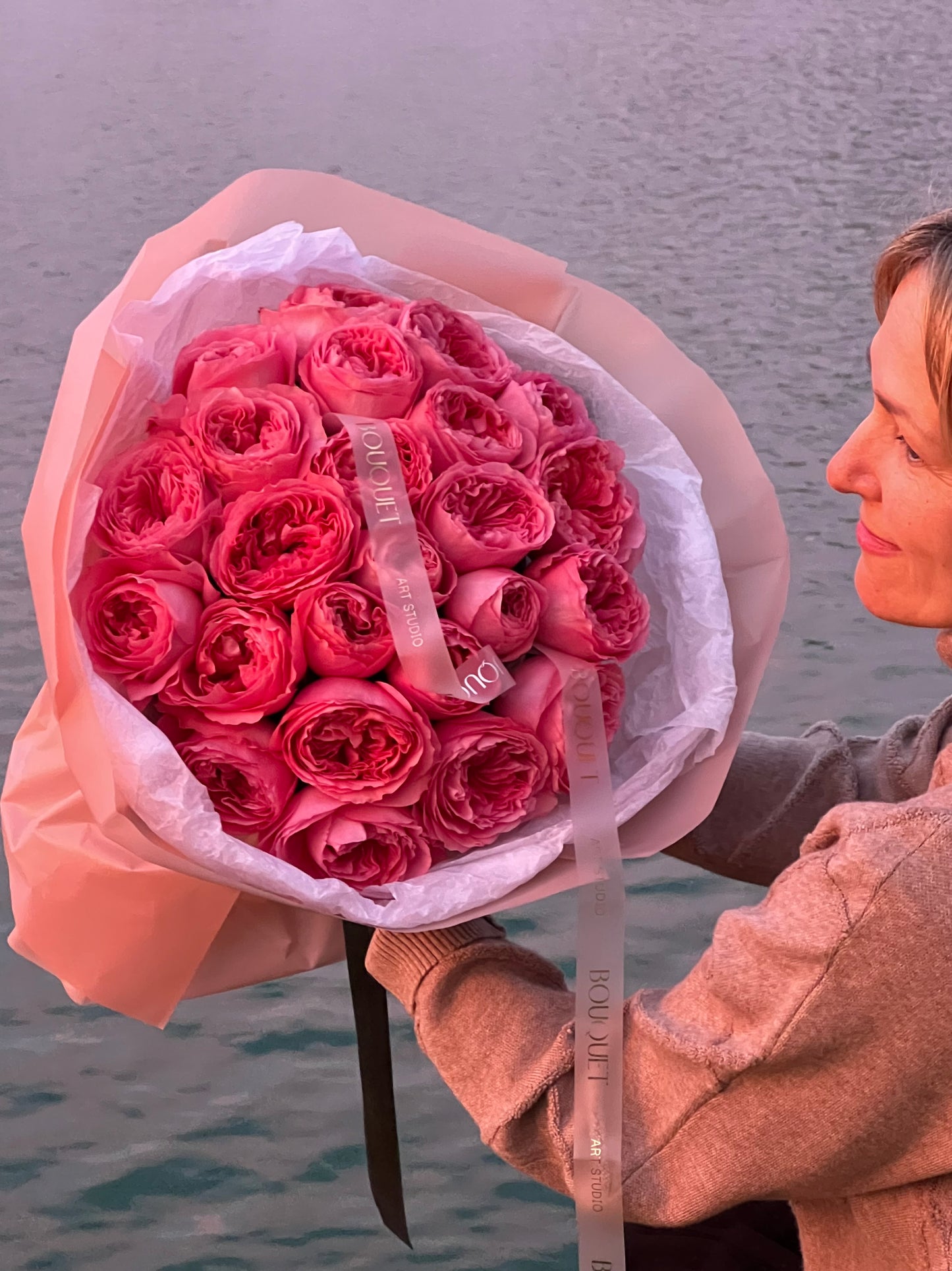 LUXURY PINK CANDY EXPRESSION ROSES BOUQUET / NEWPORT BEACH