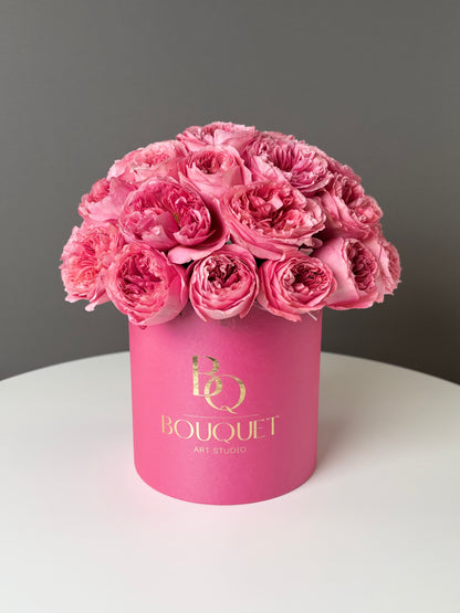 CANDY EXPRESSION GARDEN ROSES BOX IN NEWPORT BEACH